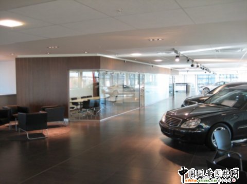 挪威奧斯陸奔馳汽車4S店室內(nèi)和建筑欣賞