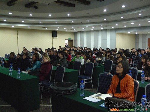 瑞典布萊津理工大學(xué)貢納教授訪問(wèn)南京林業(yè)大學(xué)并做講座