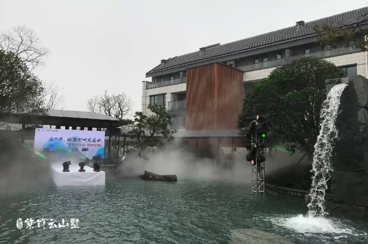 一場(chǎng)冷艷的園林音樂(lè)會(huì)