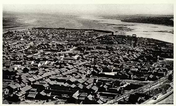一個(gè)德國飛行員鏡頭下的中國1933—1936