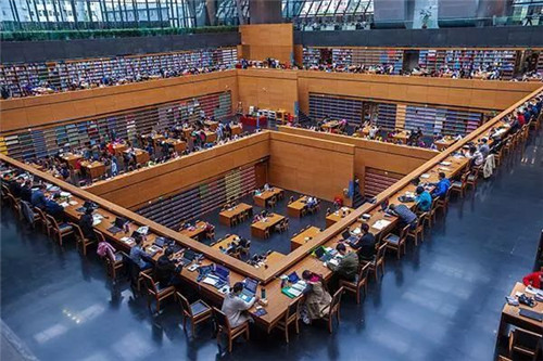 公共圖書館開放閱覽空間形態(tài)設計研究