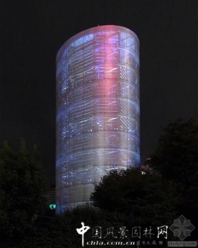 臺中大劇院設(shè)計(jì)者——伊東豐雄(圖)