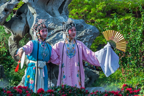 來(lái)蘇州園林，赴一場(chǎng)昆曲之約